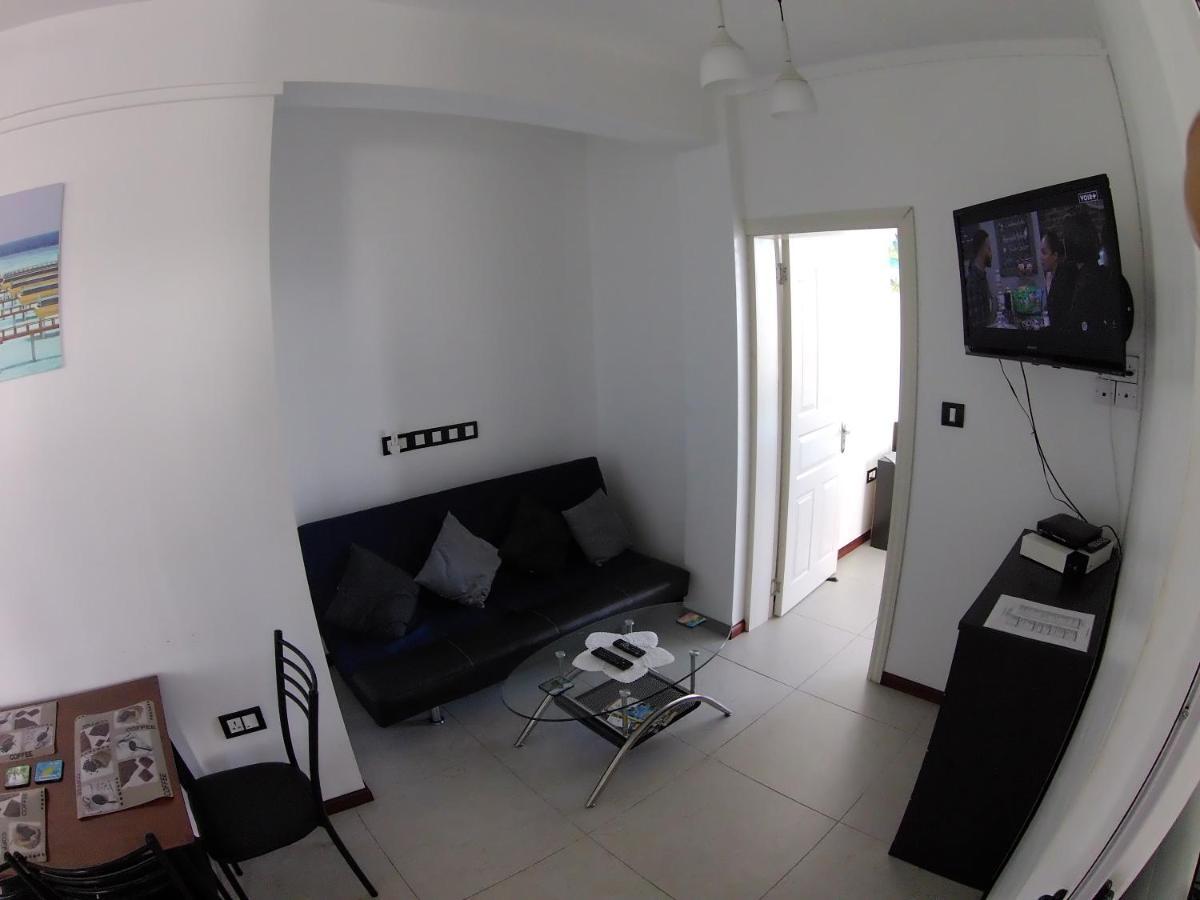Luxor Appartement Flic-en-Flacq Buitenkant foto